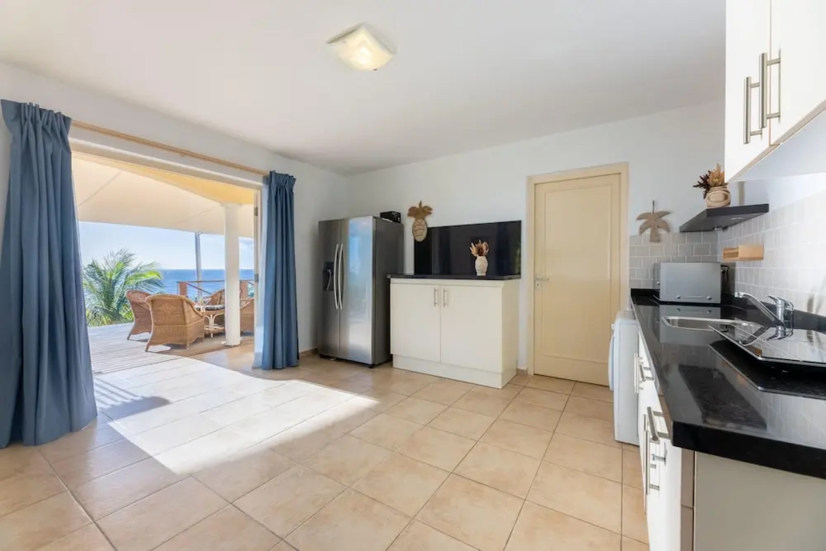 Spacious Bright Villa - Spectacular Ocean Views Private Pool