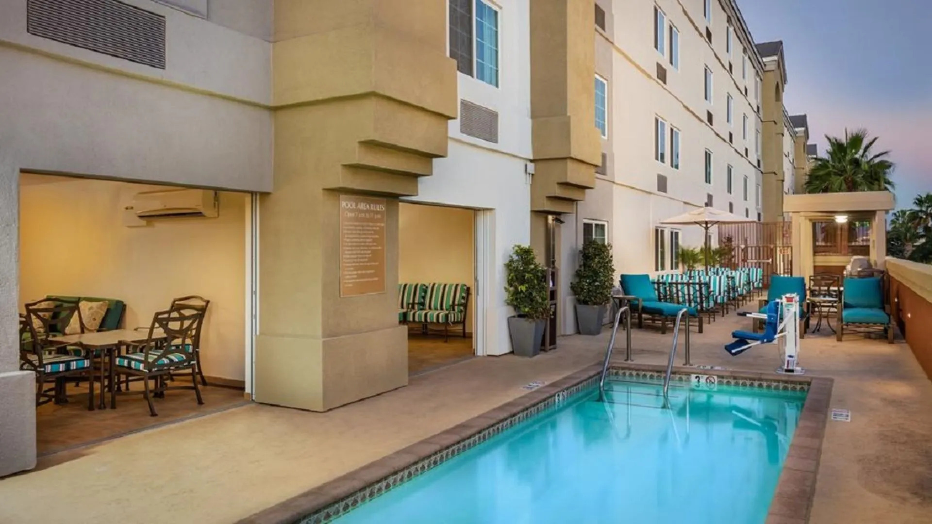 Candlewood Suites Anaheim - Resort Area by IHG
