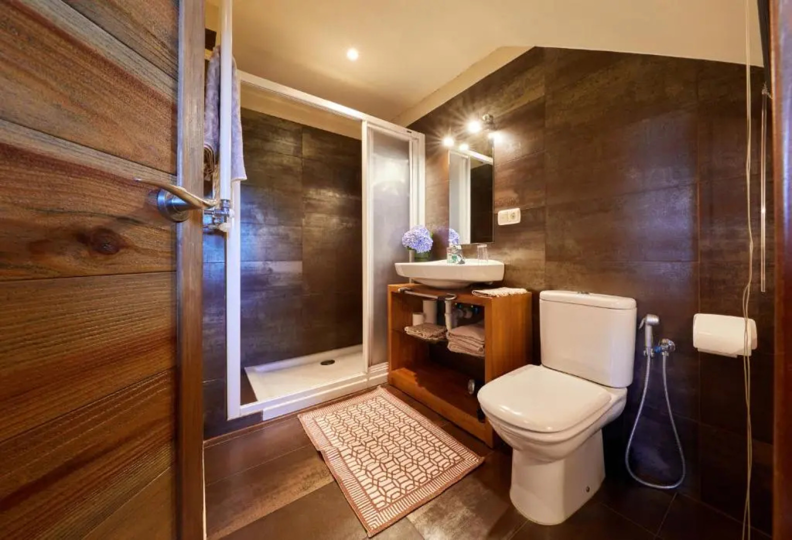 Urain Suites Apartments At Flysch-Coast