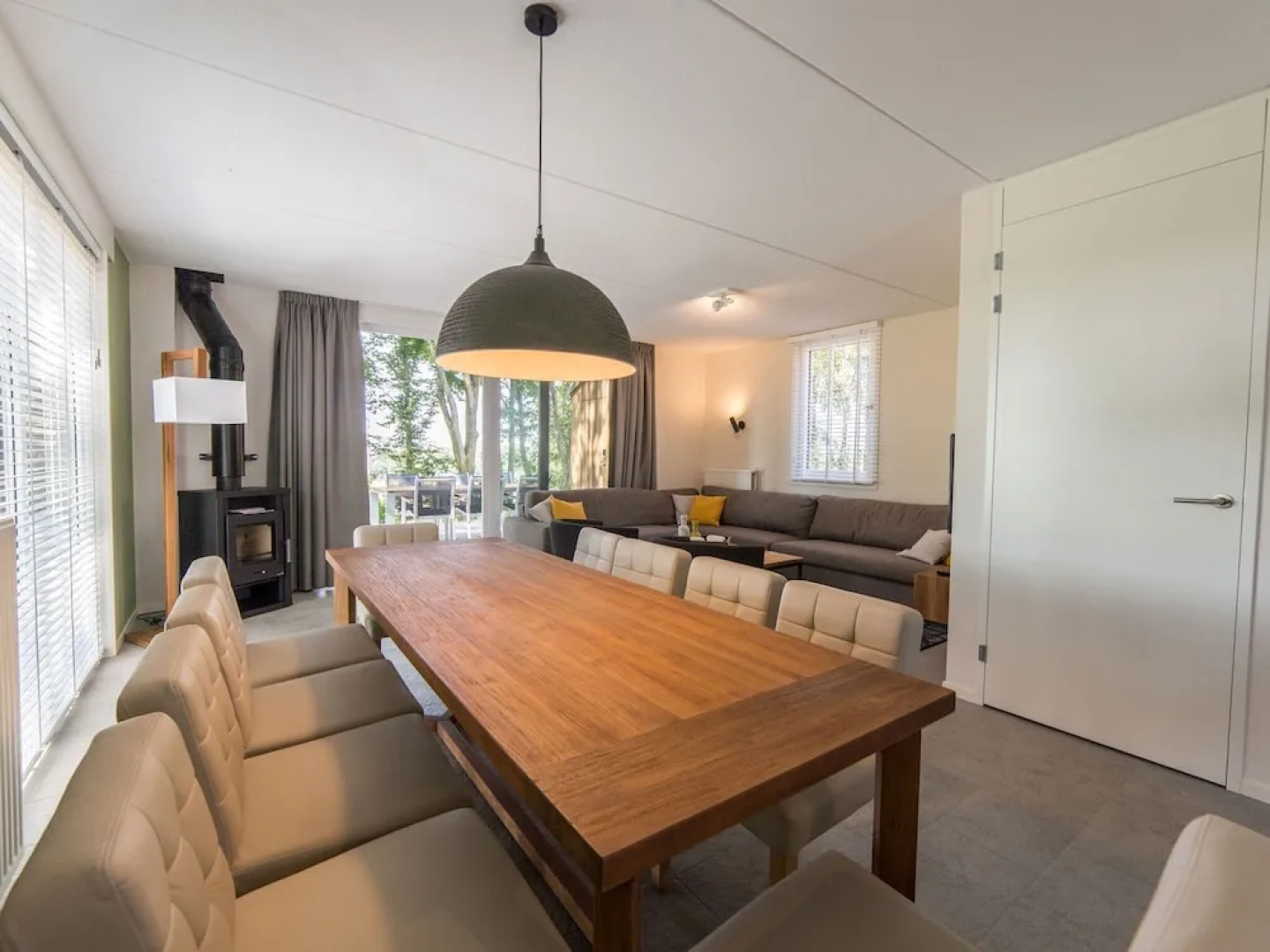 Luxurious Villa Only 4 km. From Maastricht