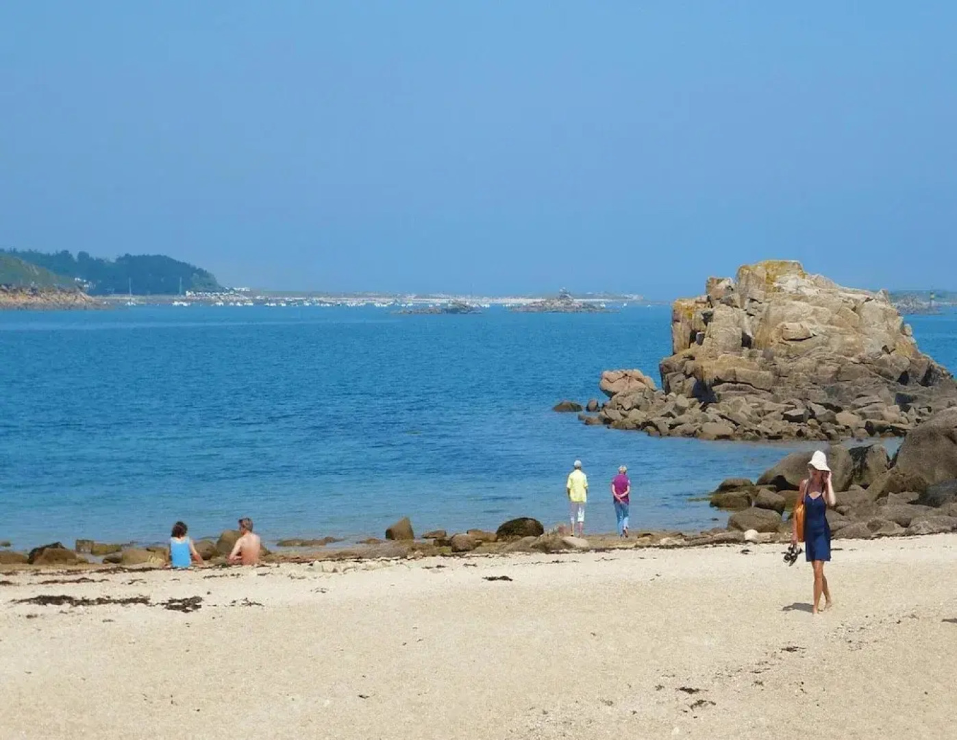 Stone House Pleumeur-bodou Near Pink Beaches