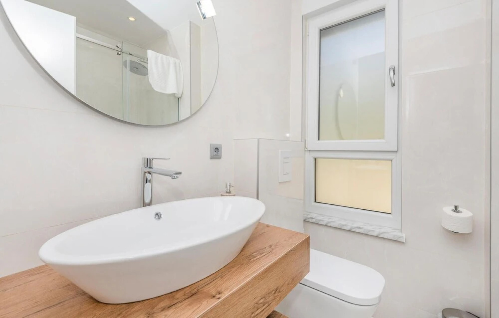 Awesome Home in Makarska With Outdoor Swimming Pool, Wifi and 3 Bedrooms