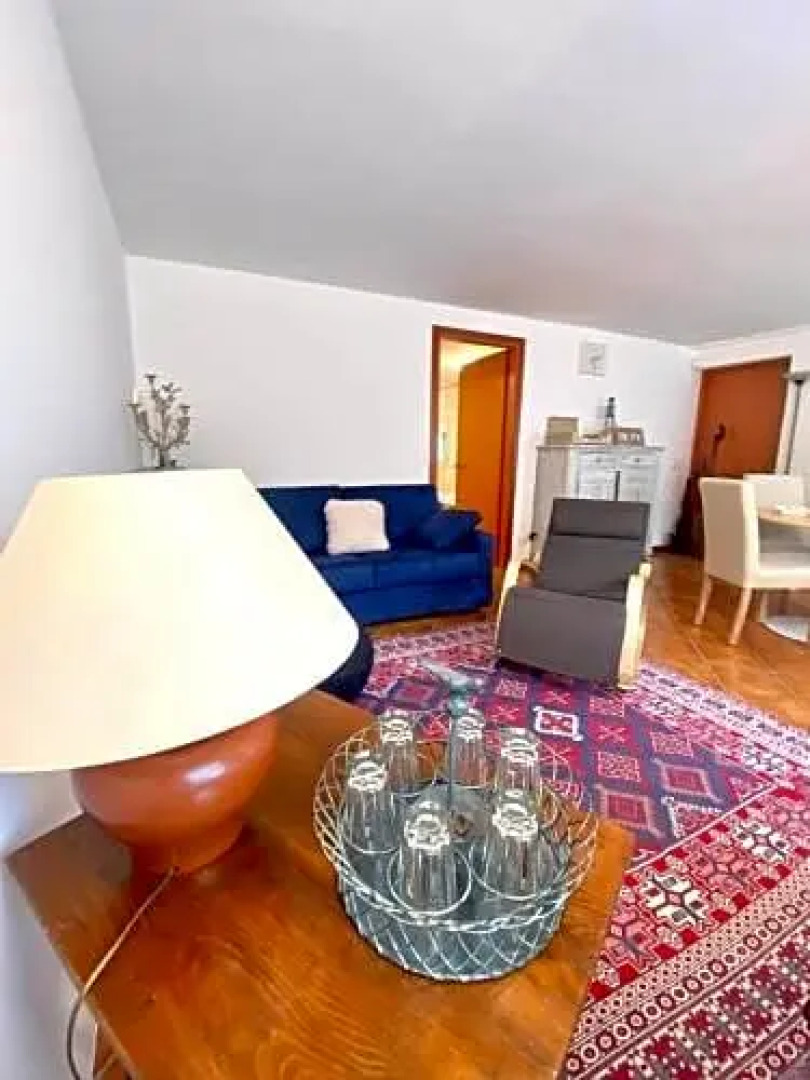 La casetta dalla porta rossa