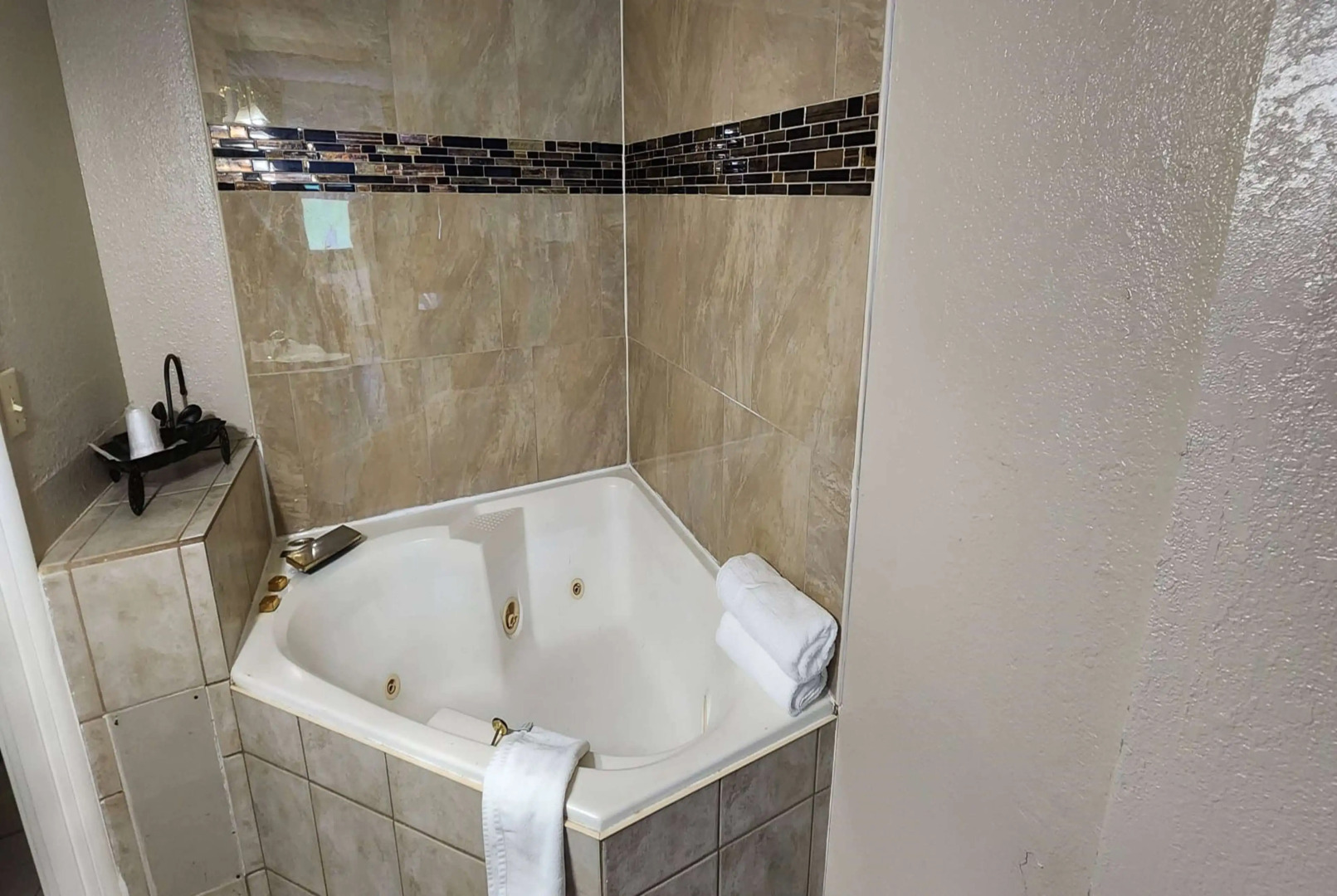 Days Inn by Wyndham Fort Wright Cincinnati Area