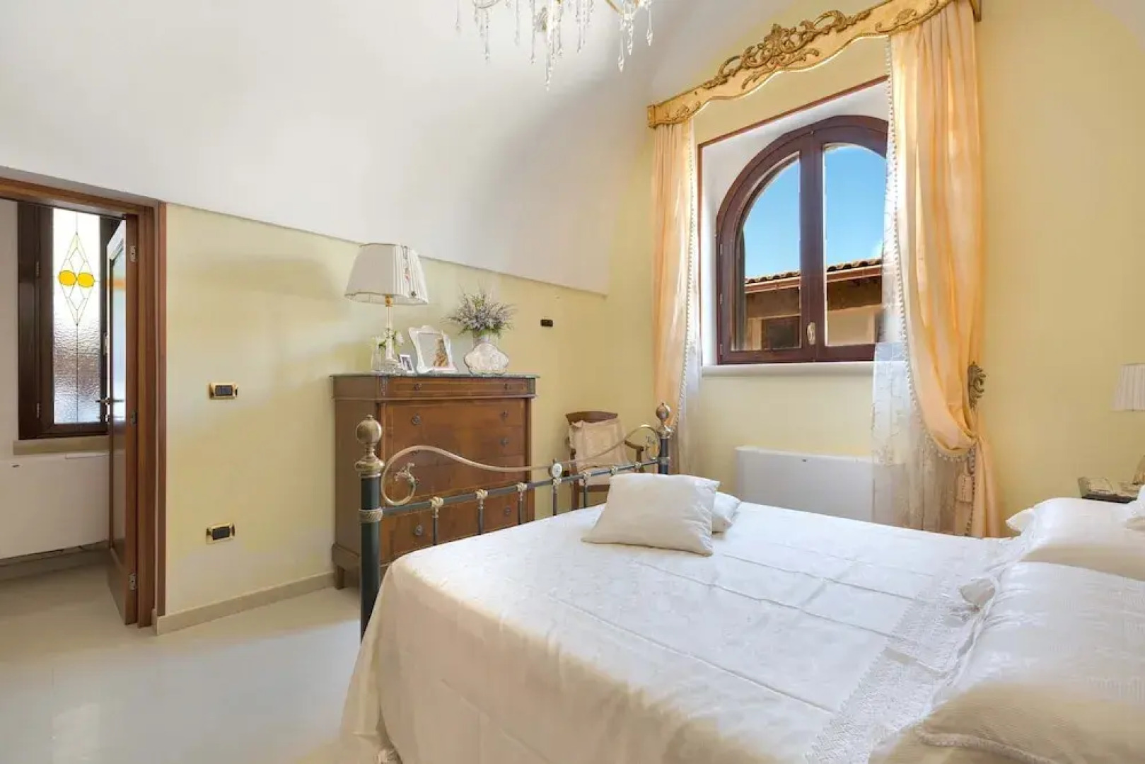 2498 Villa Raffaella by Barbarhouse