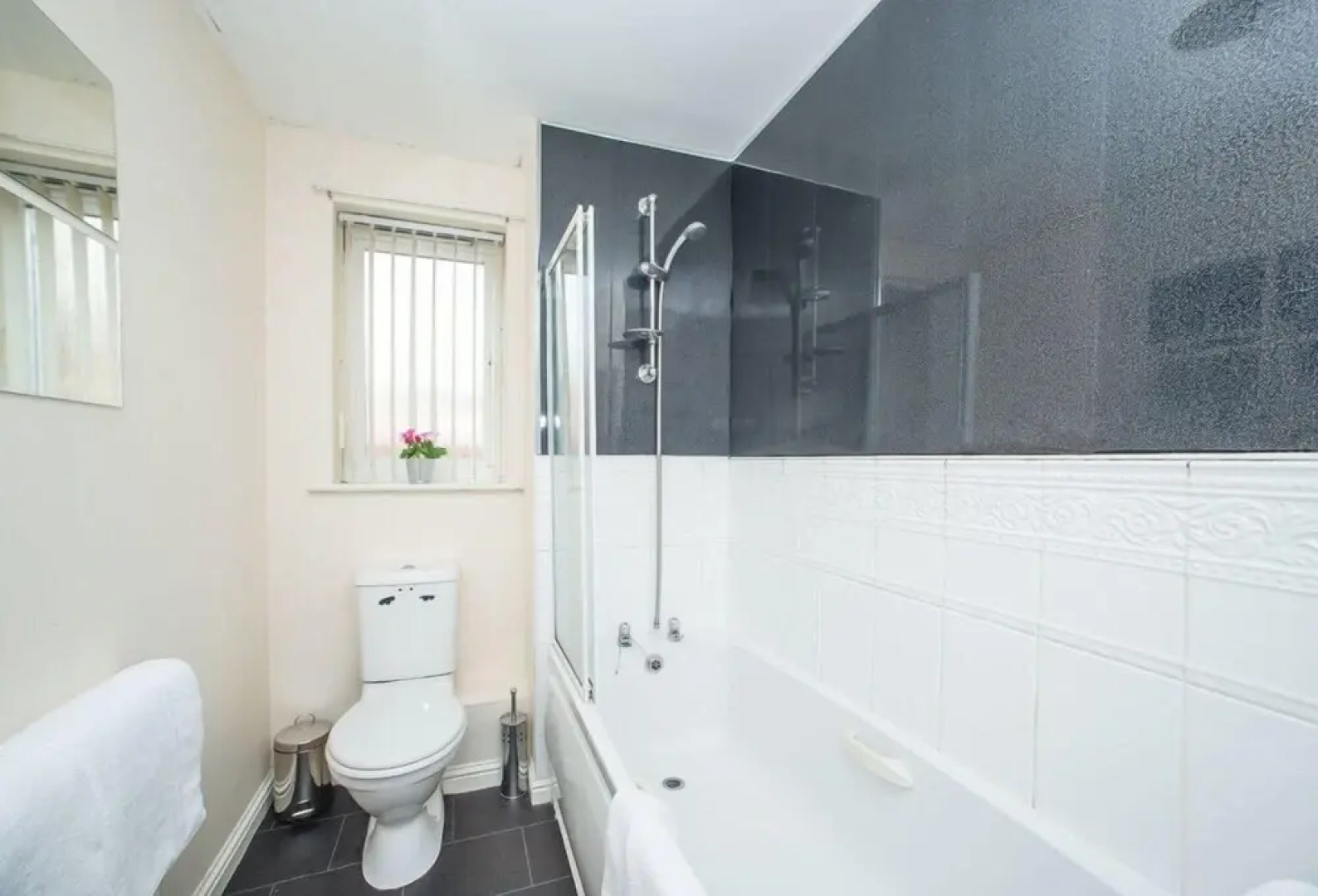 Beautiful Sea Winnings Two-bedroom Apartment