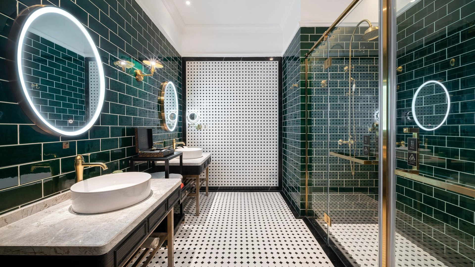 Hotel Indigo Heilong Lake by IHG