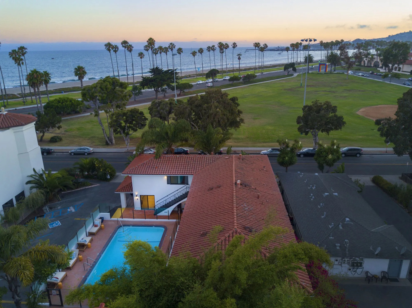 Blue Sands Inn, A Kirkwood Collection Hotel