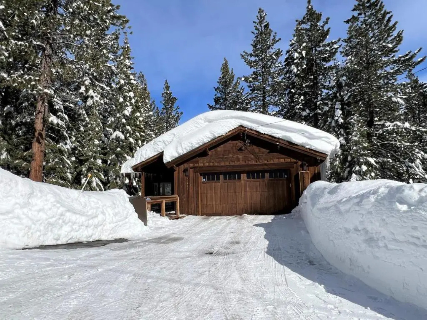 Saint Bernard - INCREDIBLE MOUNTAIN GETAWAY HOT TUB GAME ROOM GAS BBQ L2 EV CONNECTION TAHOE
