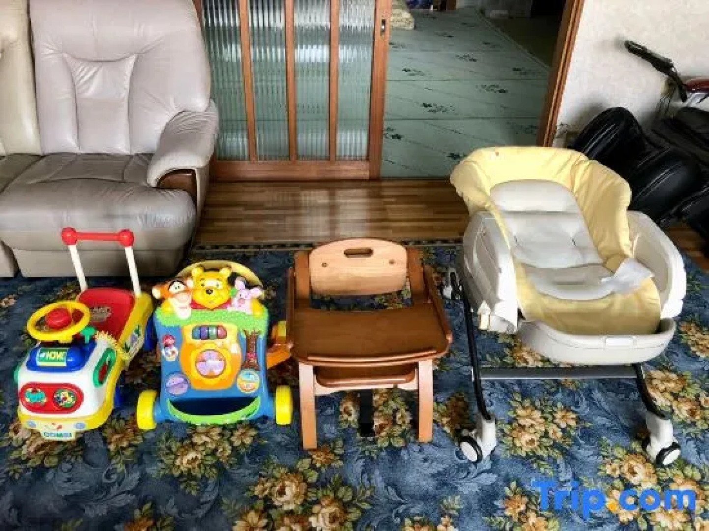 Direct JR to Sapporo station Japanese style large room