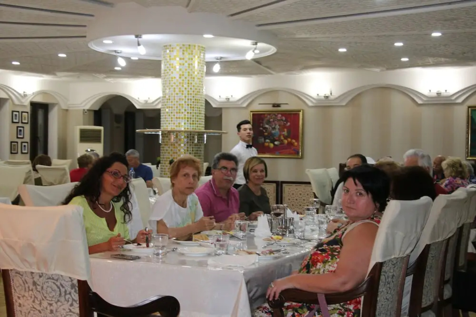 Отель Zargaron Plaza