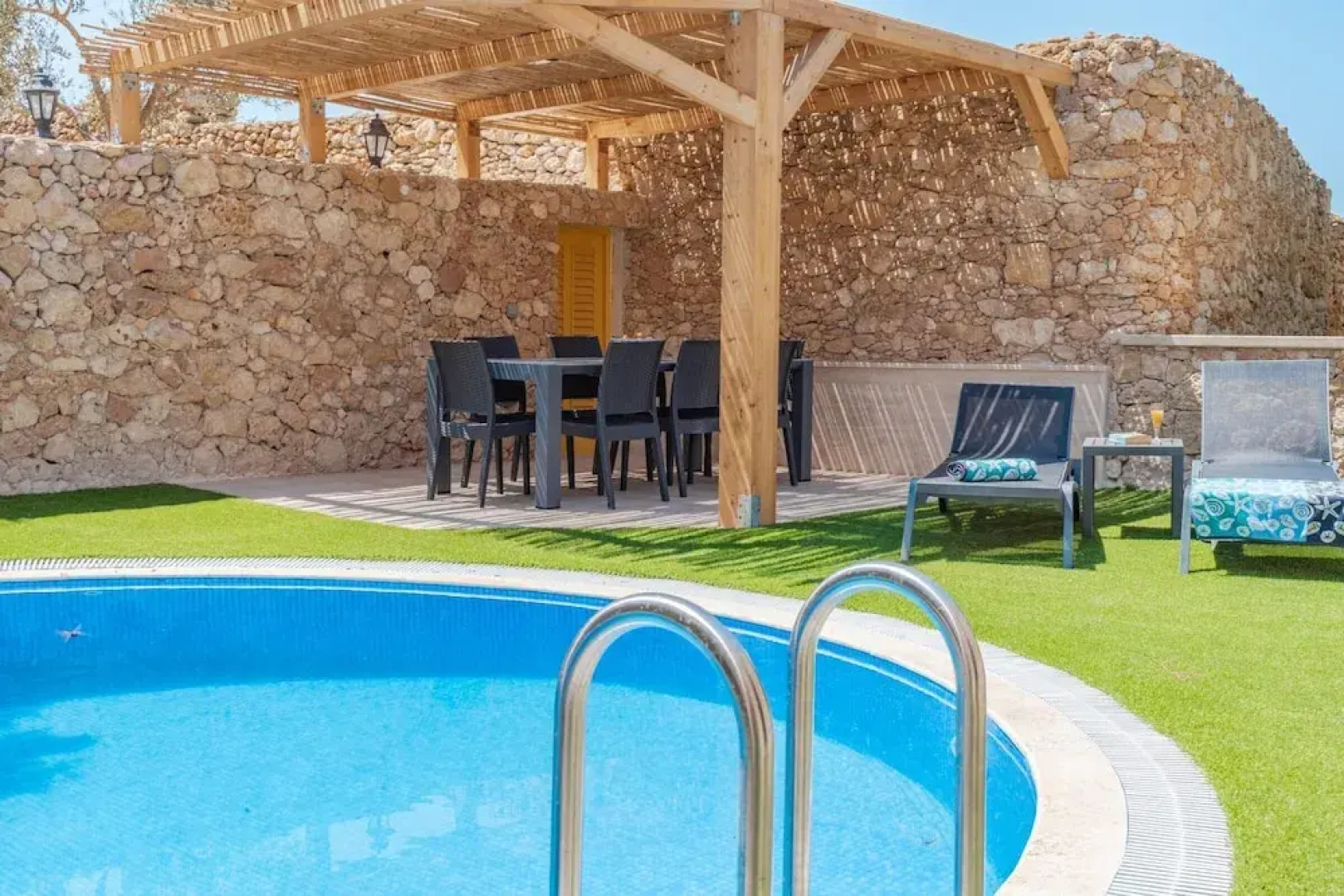 Villa Oliva 4 Bedroom Villa