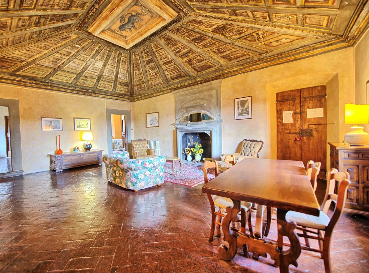 Castello di Montegufoni