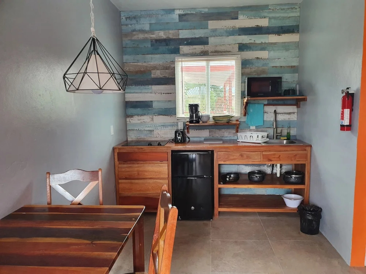 Rachel Land Apartment Suites
