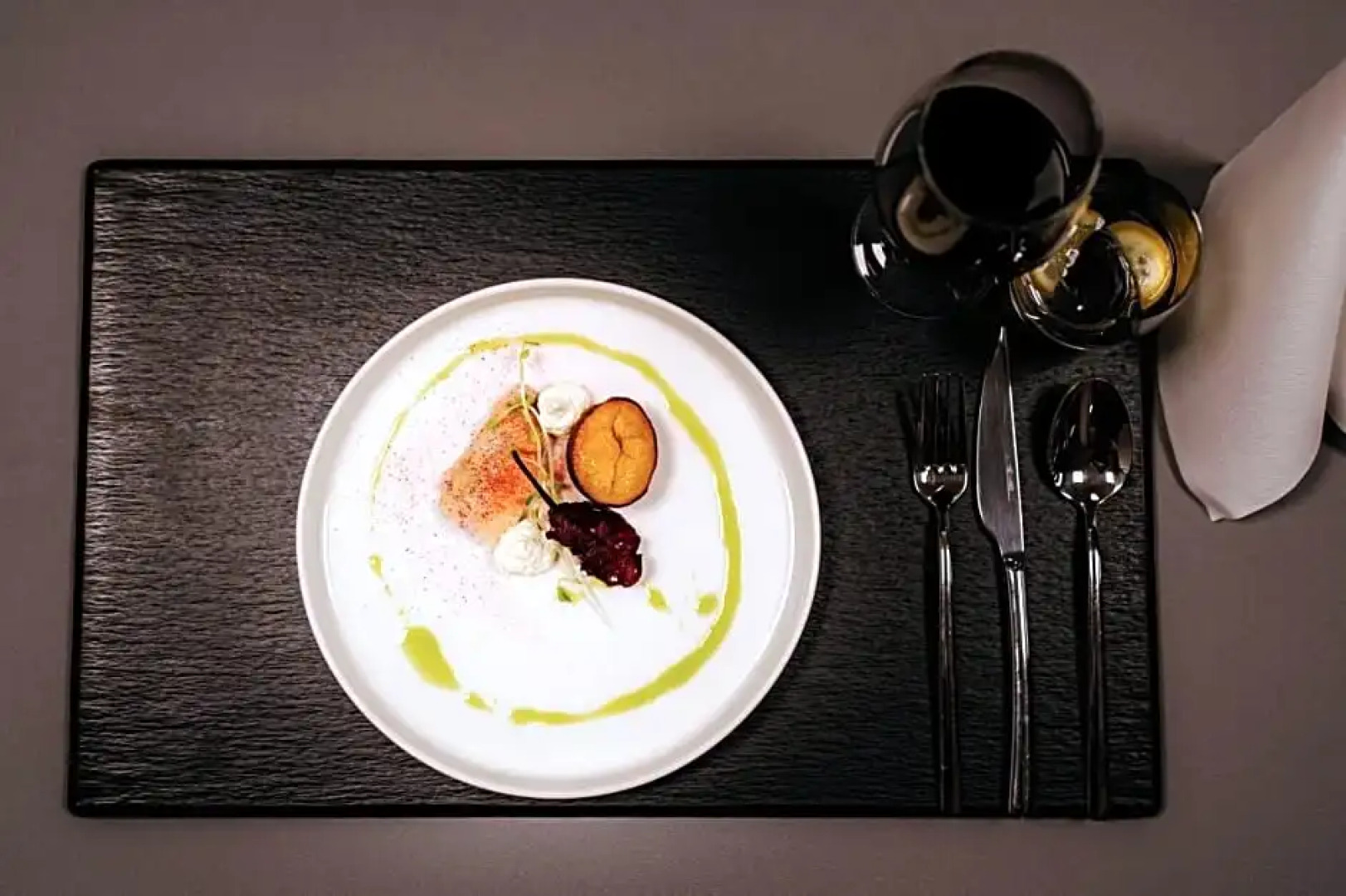 Hotel Odpocznia Resort I las