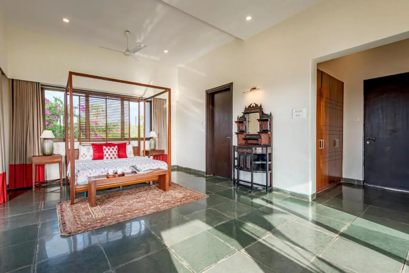 Saffron Stays Gardenia