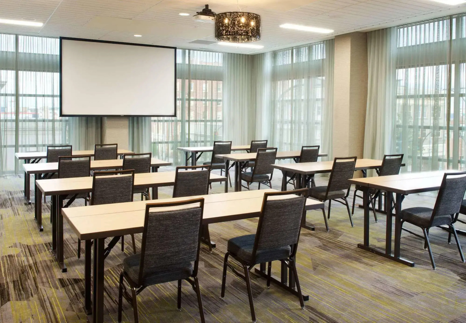 Courtyard by Marriott Seattle Everett Downtown