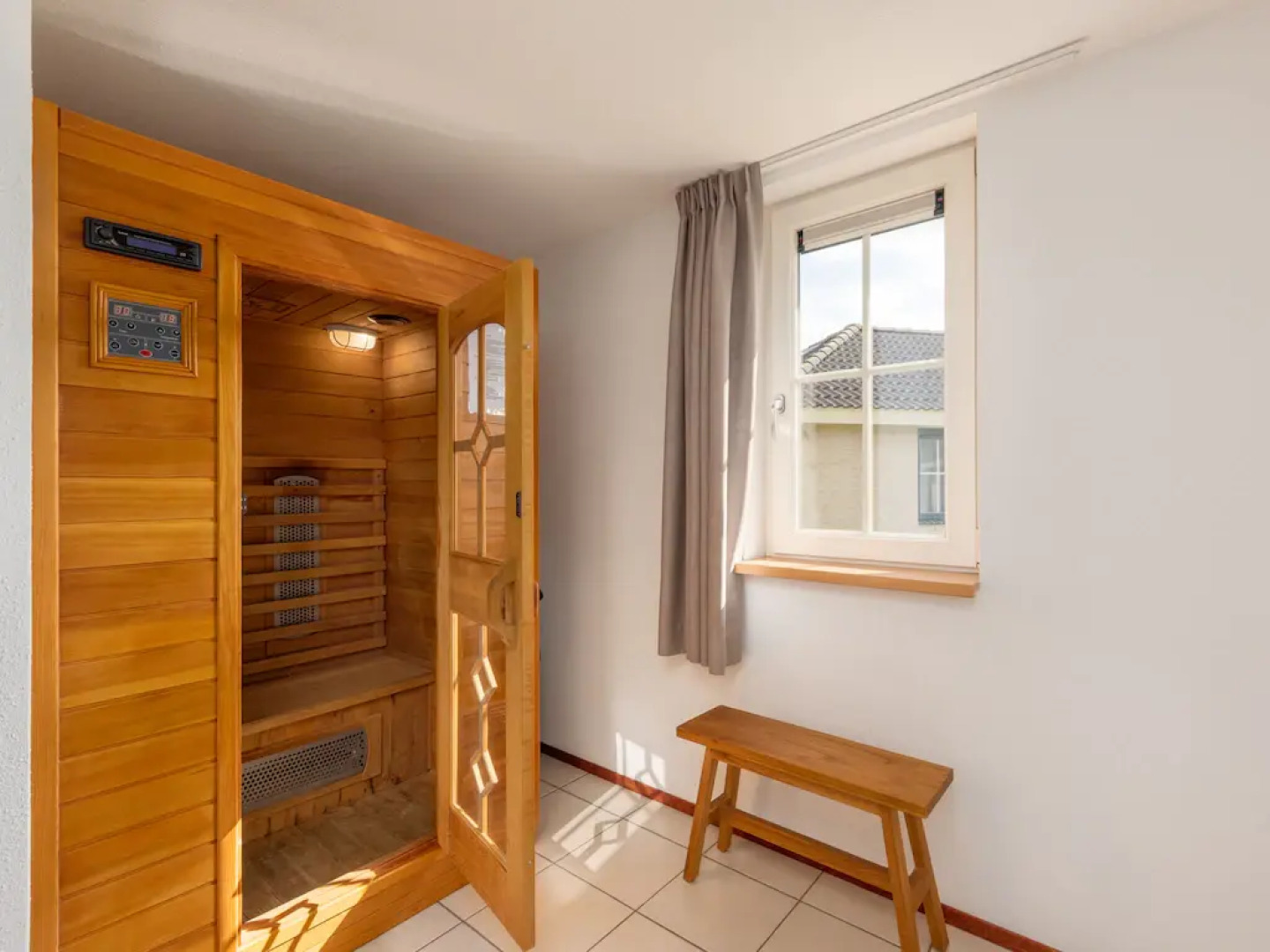 Bungalow in Veluwe With Sauna & Nature Views