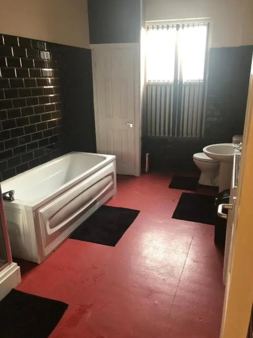 Sandy Pad's Apartments