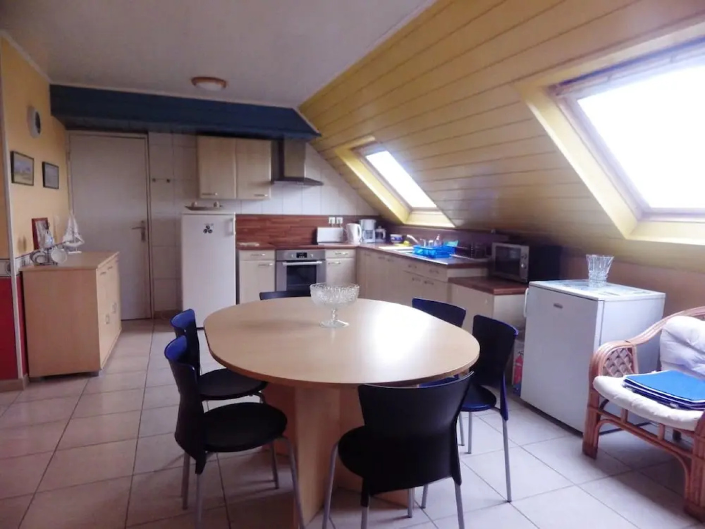 Apartment With 2 Bedrooms in Saint-pol-de-léon, With Wonderful sea View, Enclosed Garden and Wifi