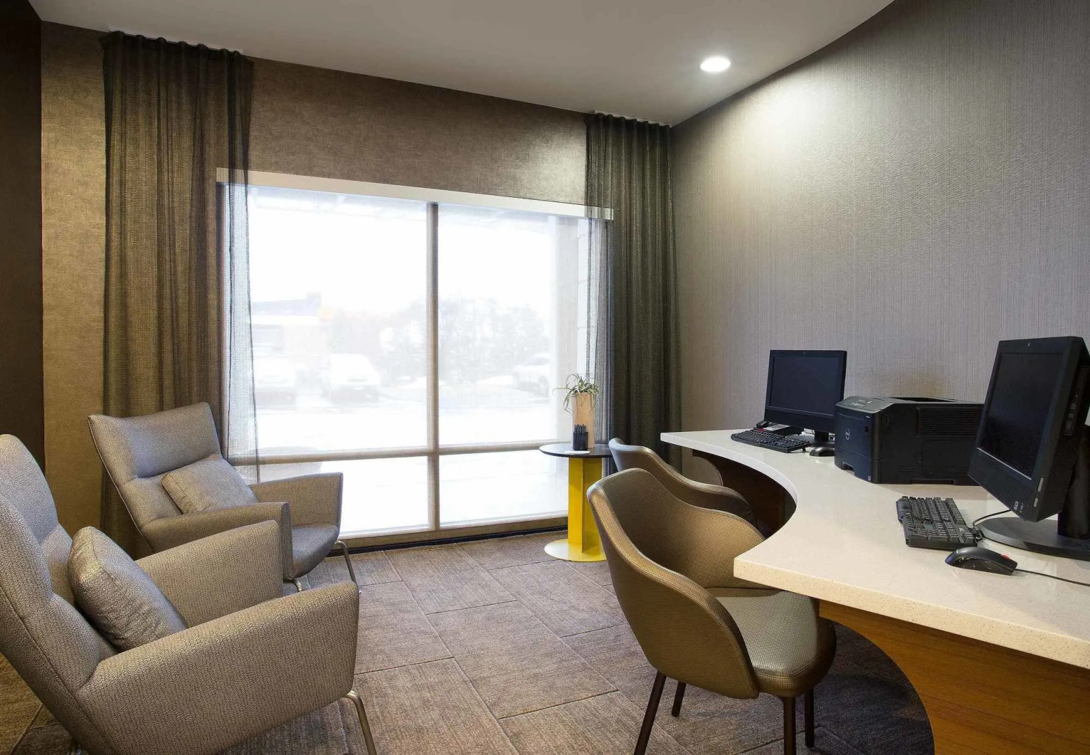 Springhill Suites Marriott Airport