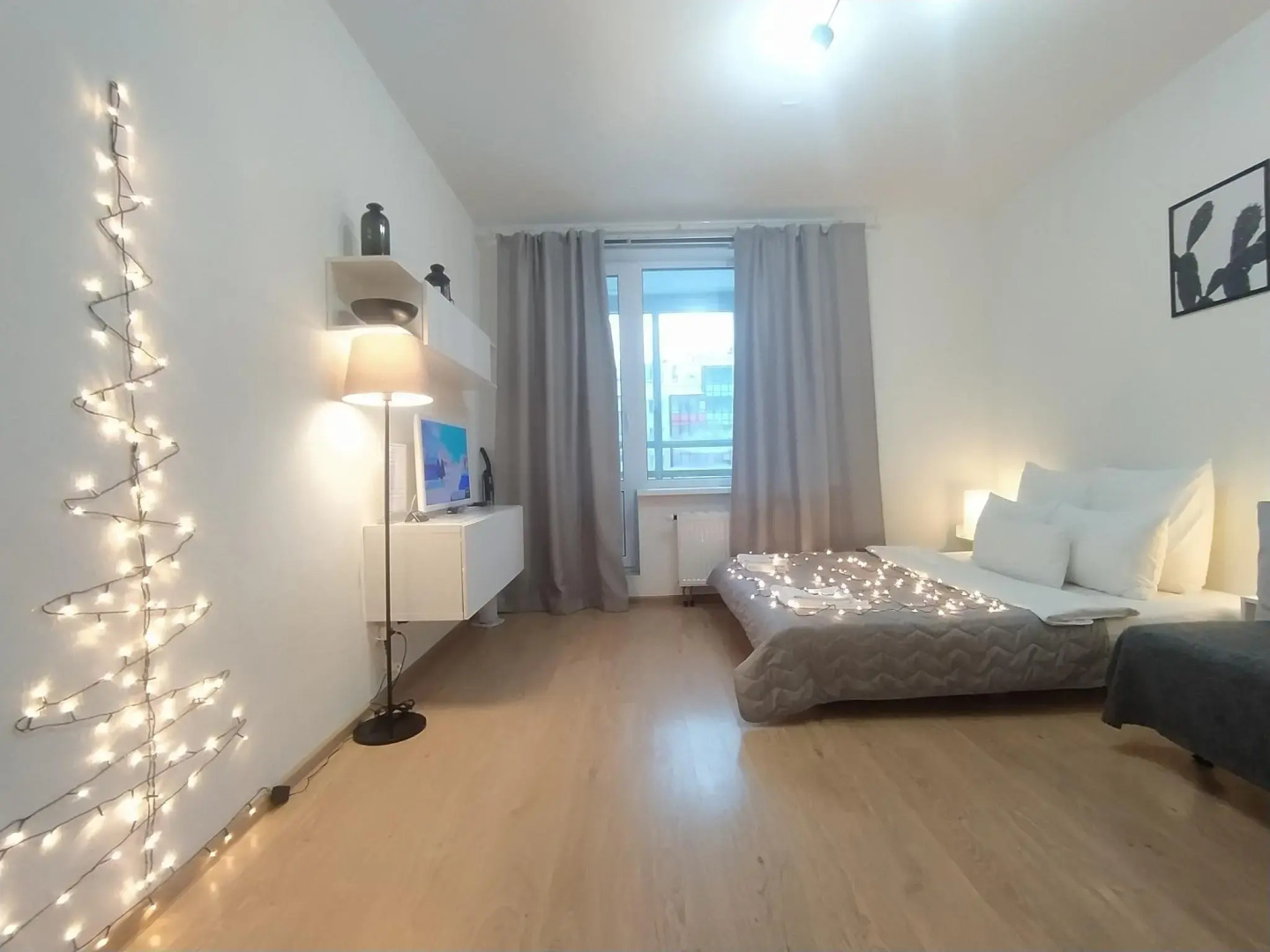 Апартаменты на проспекте Европейский 8