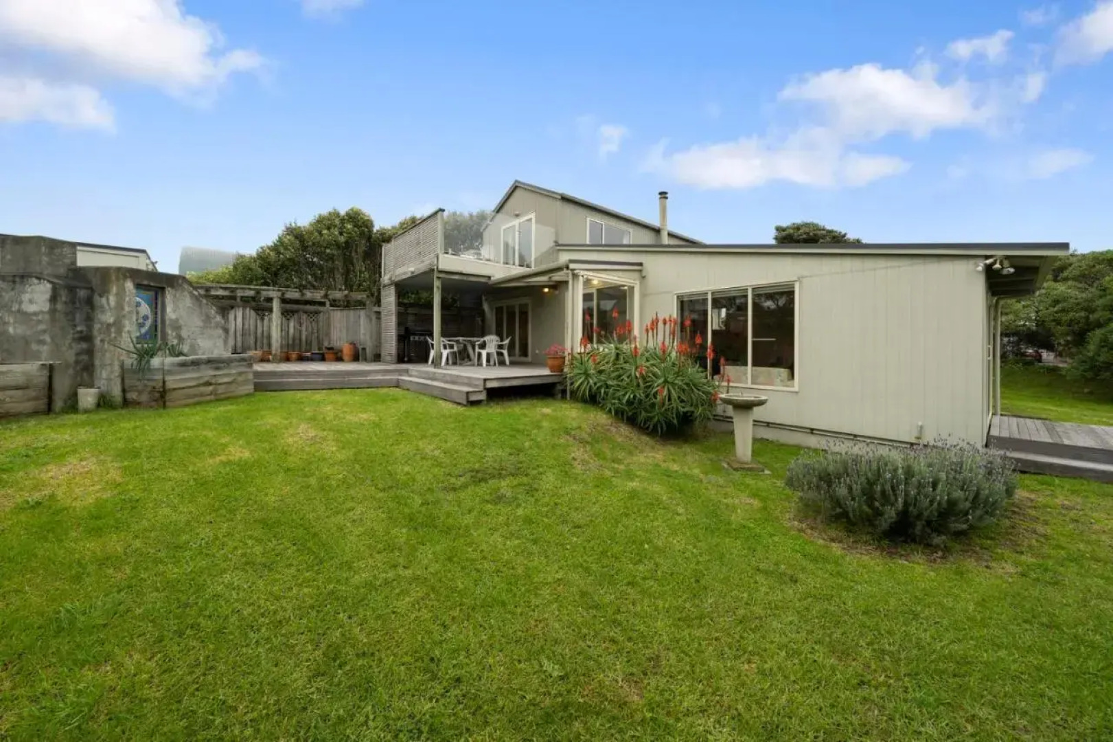 Stroll to the Sea - Te Horo Beach Holiday House