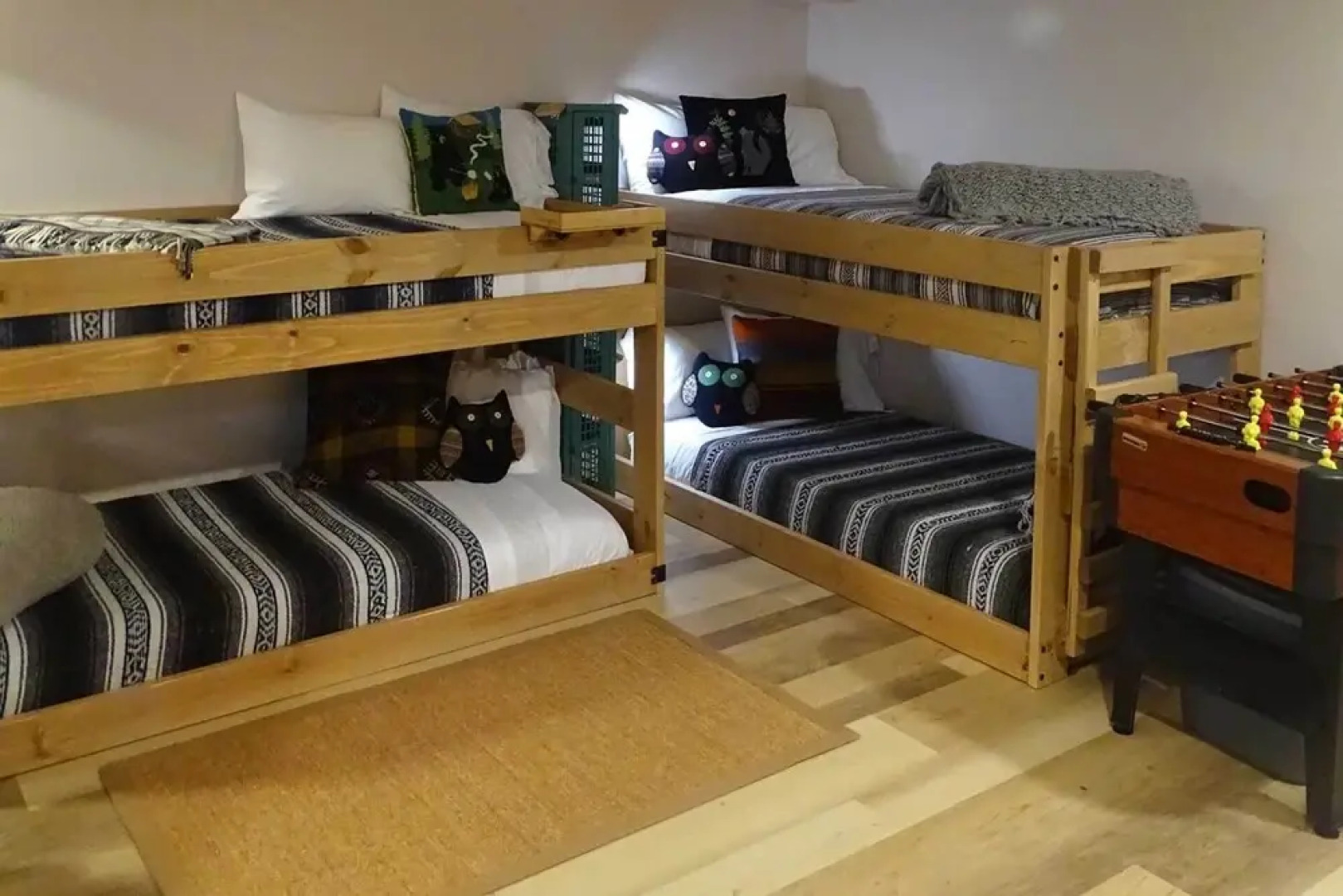 Luxury Pearcy Cabin w/ 5 Private Acres + Hot Tub!