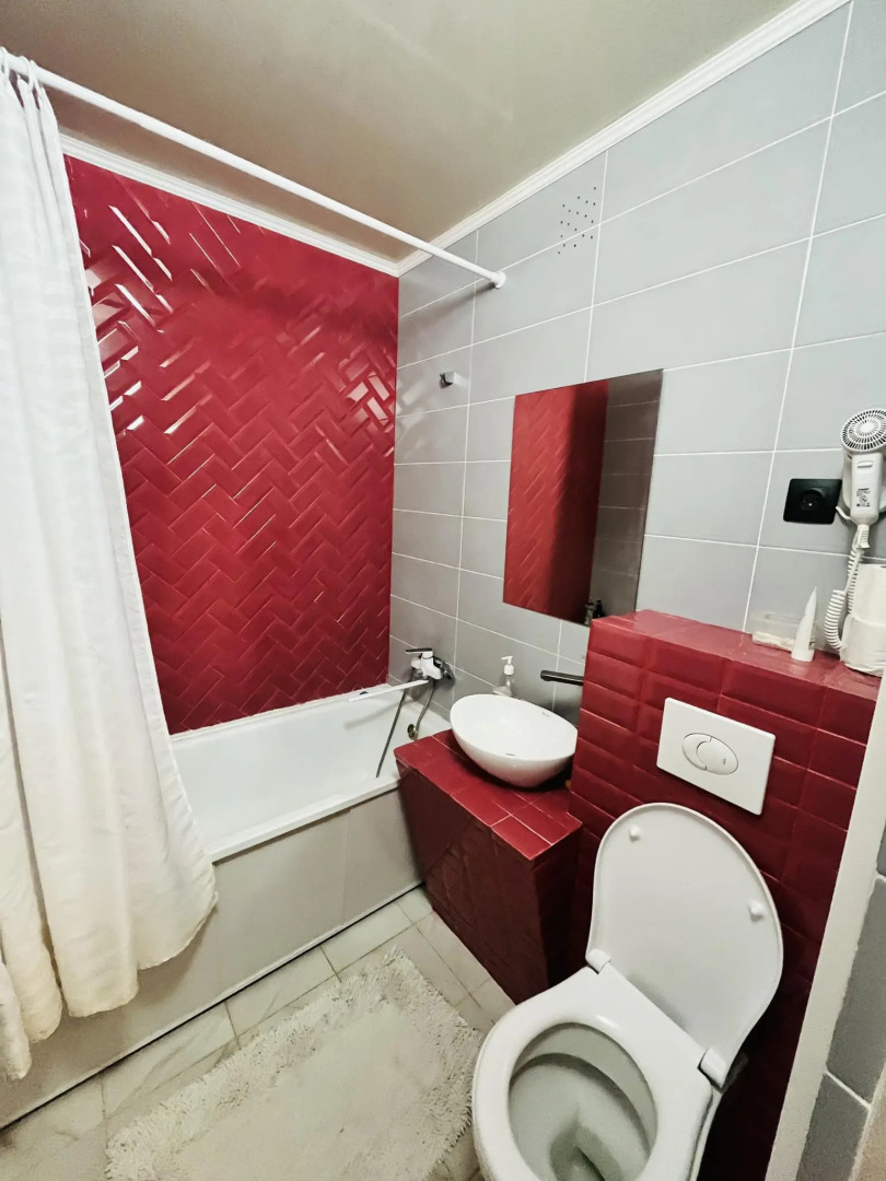 Виктория на улице Салтыкова Щедрина