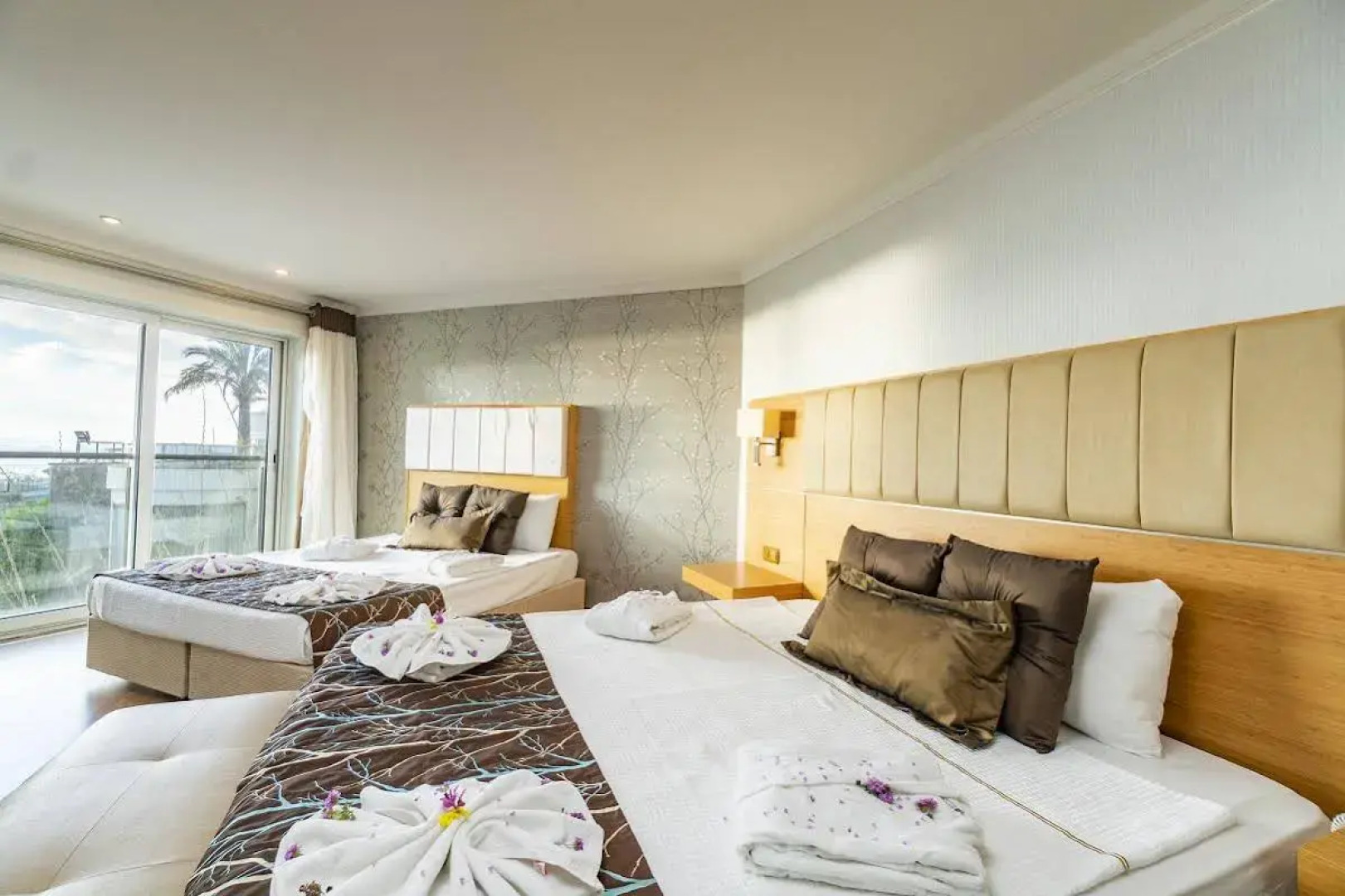 Maira Deluxe Resort Hotel