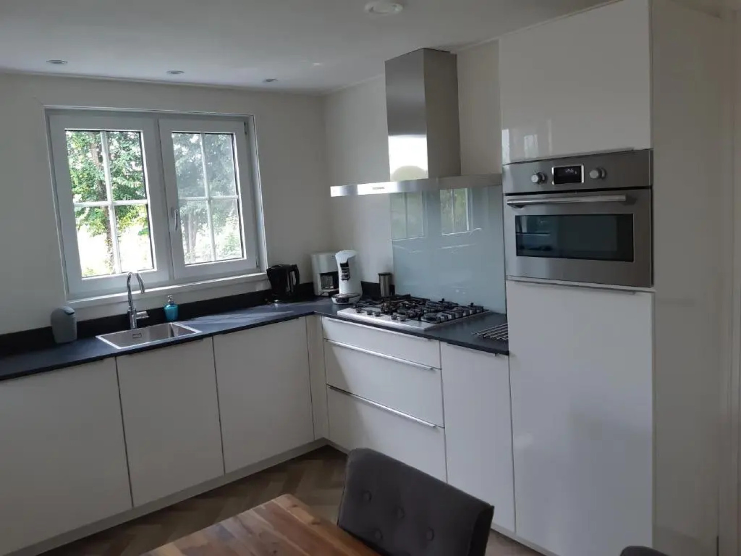 Nieuwe Beachbungalow aan IJsselmeer 39 24