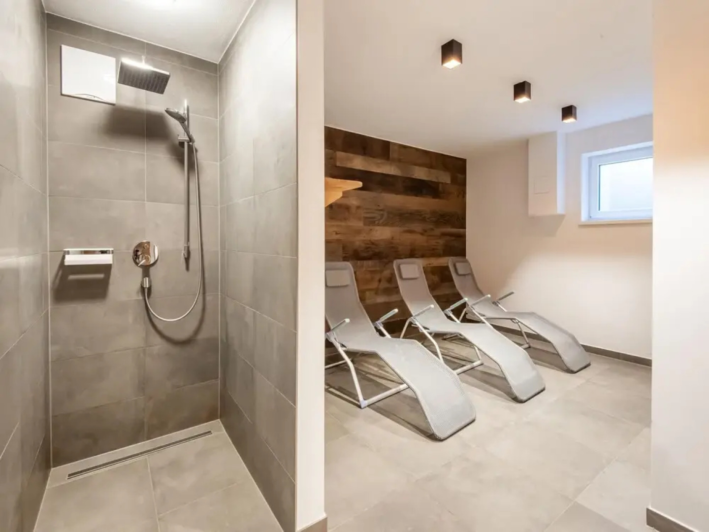 Luxurious Holiday Home With Sauna in Niedernsill / Salzburgerland