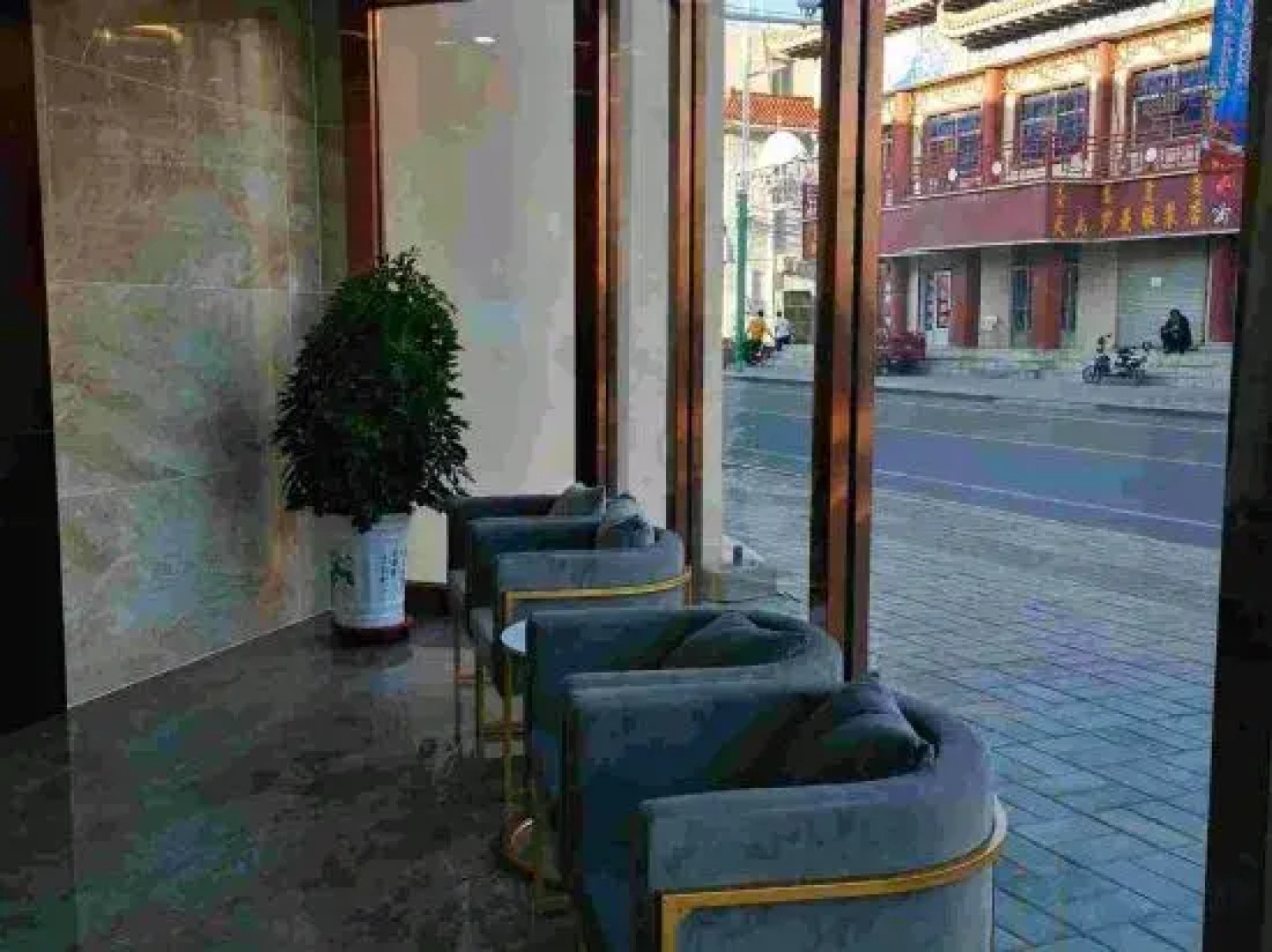 Alashan Right Banner Holiday Hotel this morning