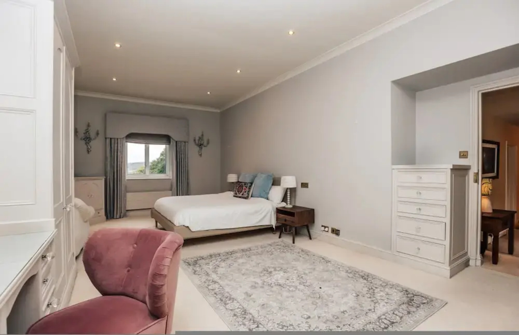 The Partridge - From 1000 Per Night