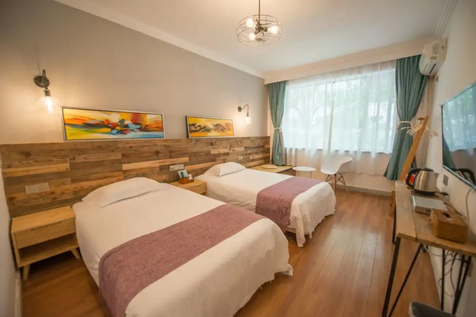 Ming Palace International Youth Hostel