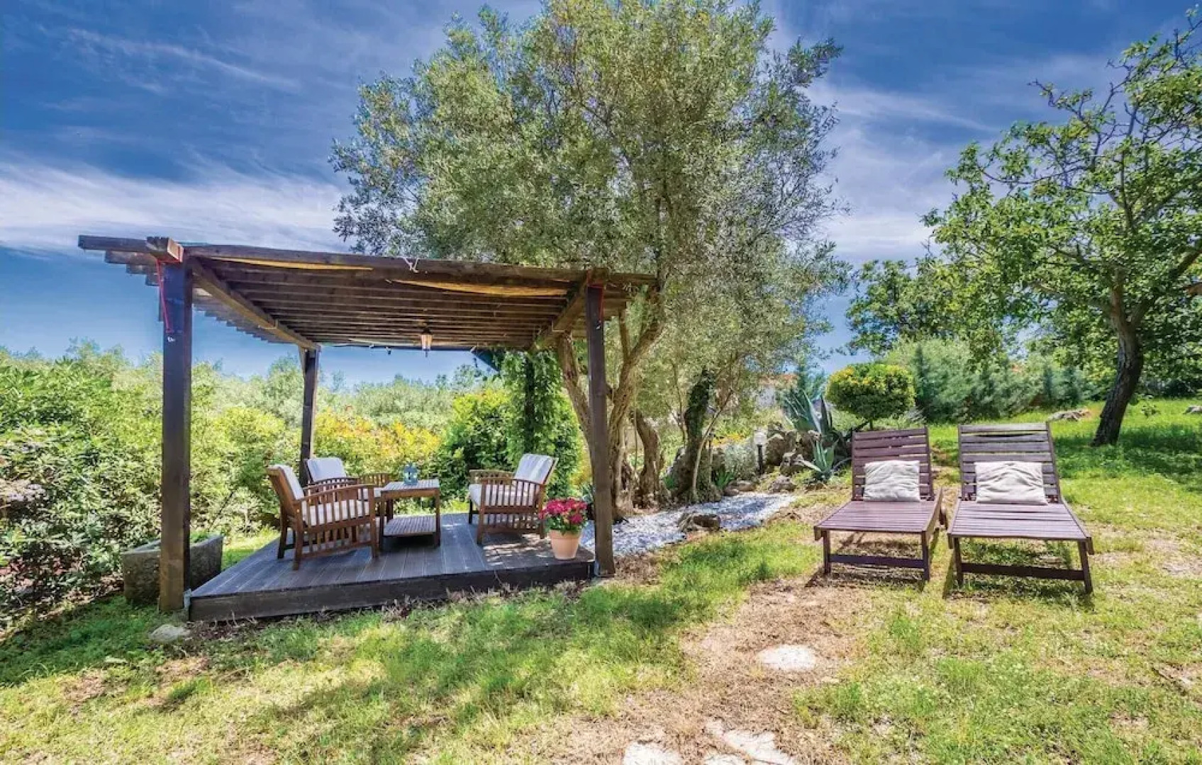 Stunning Home in Risika With Wifi and 3 Bedrooms