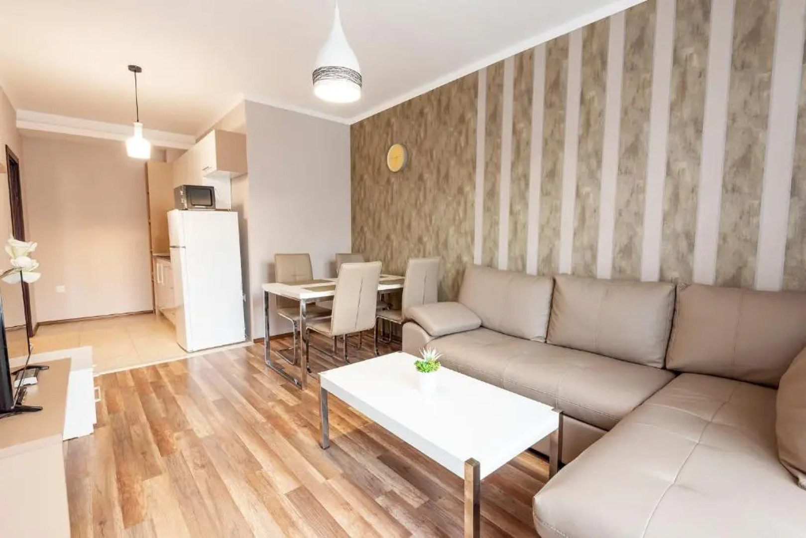 Green Paradise Deluxe Apartments