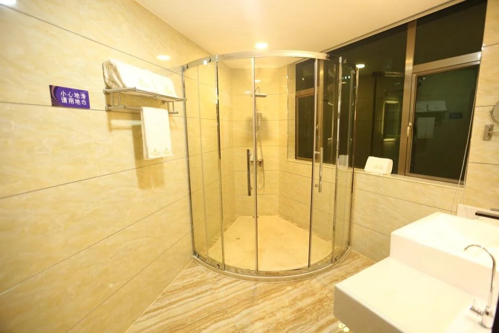 Shanwei Zhonglian Harbour Hotel