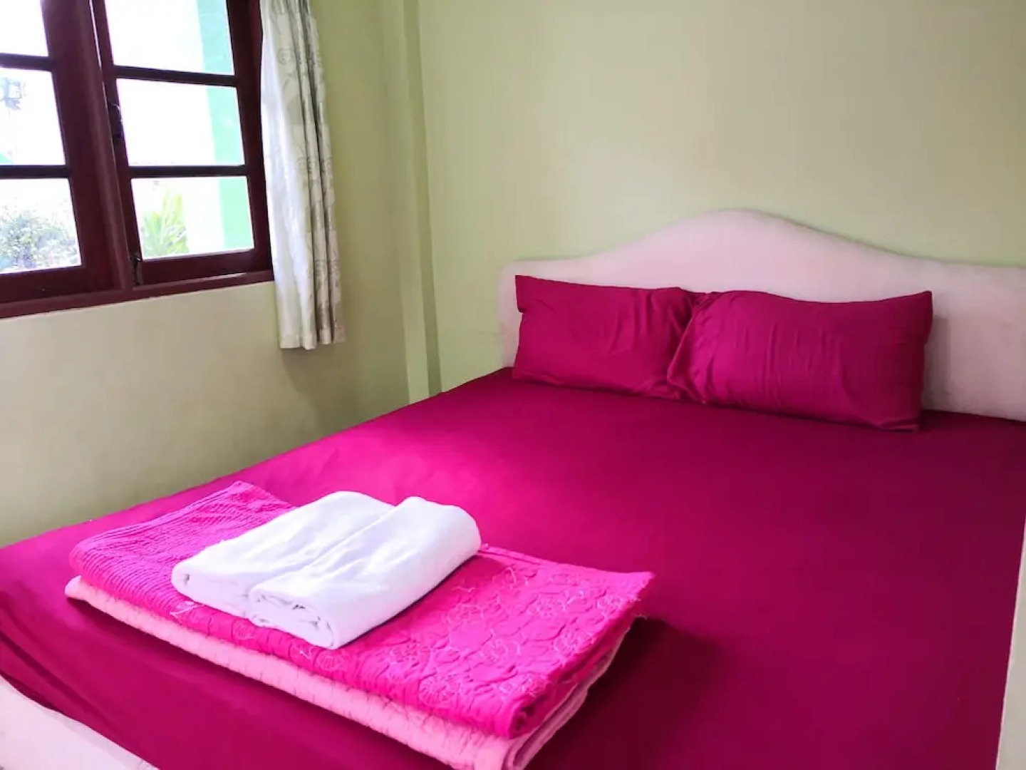 Turfan Hotel and Tigger Park