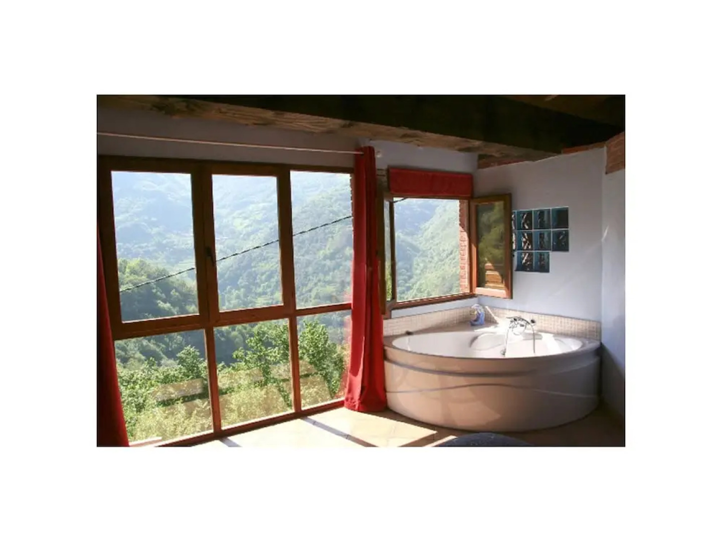 Apartamentos Rurales L'Arboleu