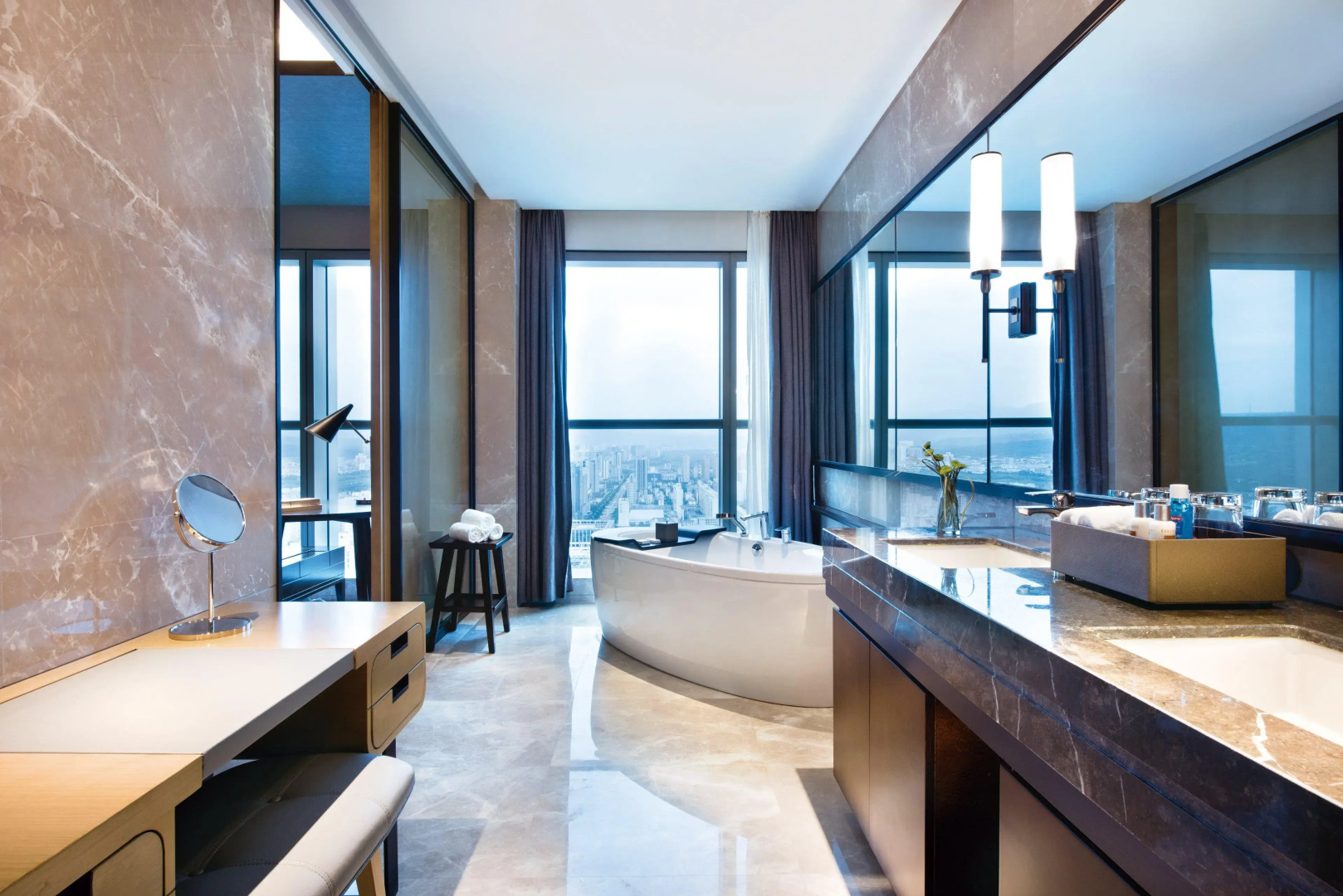 Crowne Plaza Baoji City Center by IHG