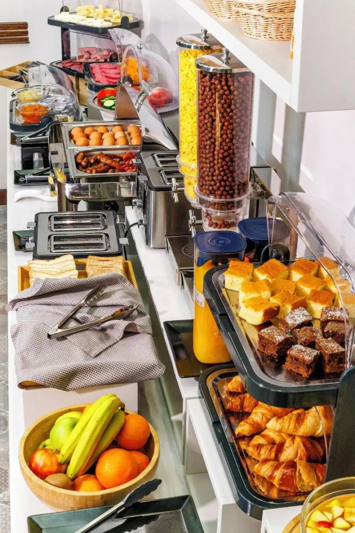 La Strada Boutique Villa