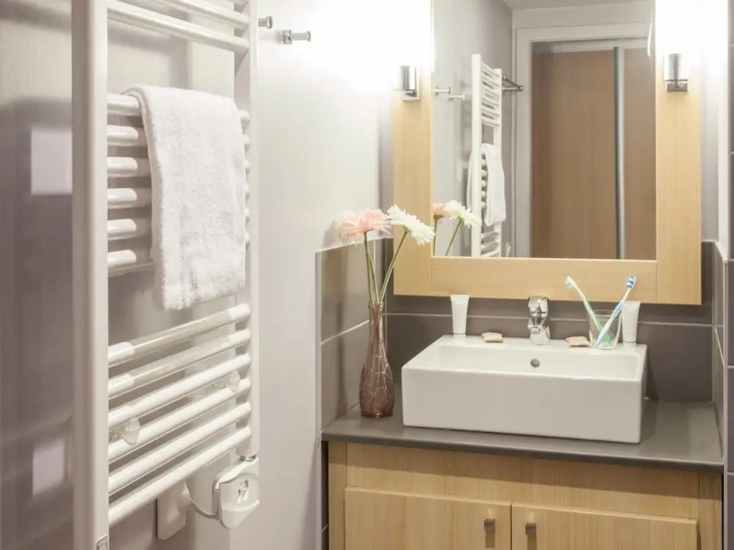 Colmar: Contemporary Apartment, 800 m From the Centre