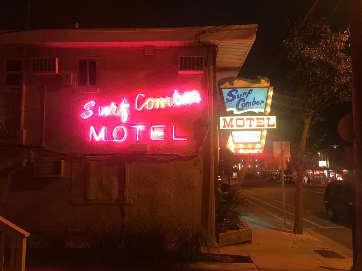 Surf Comber Motel