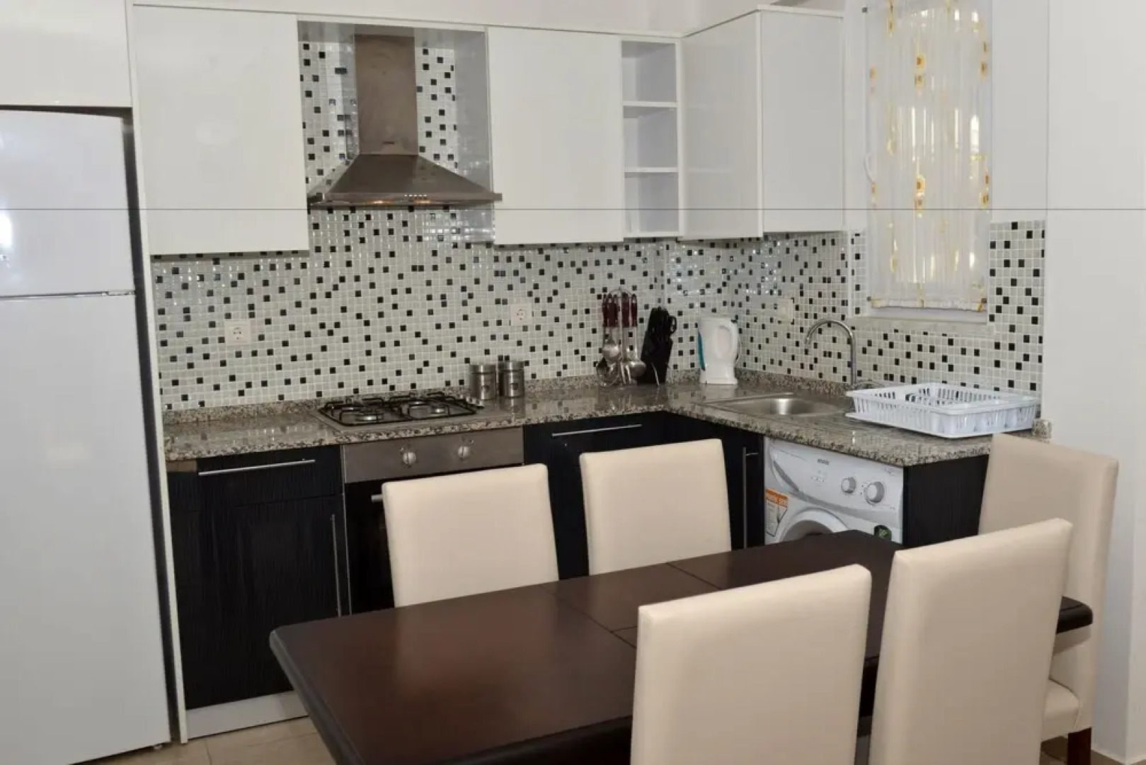 Lighthouse Legend Aparts