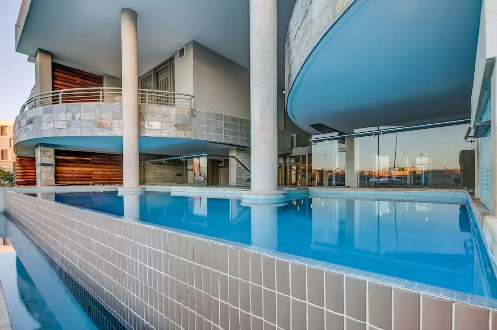 Canal Quays Luxury Apartments