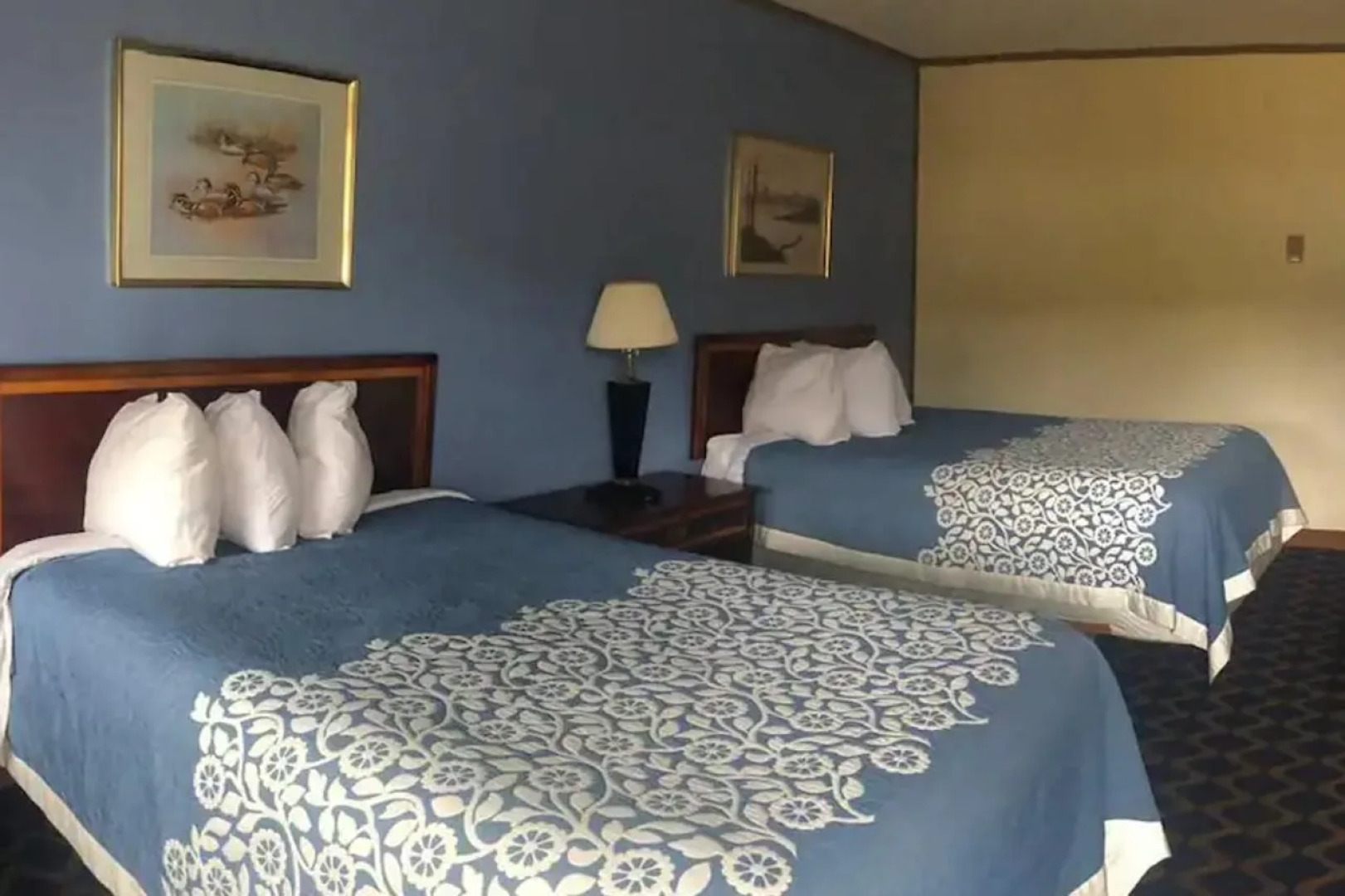 Aderi Hotel Lewisburg