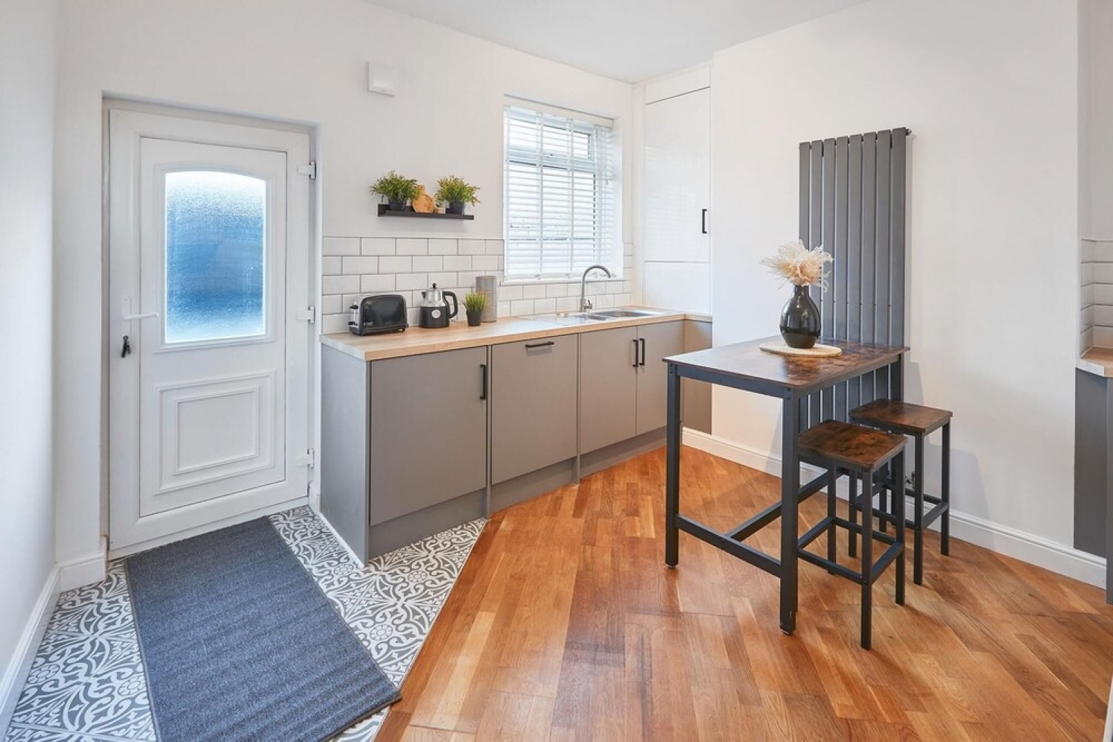 Host Stay The Angled Quay