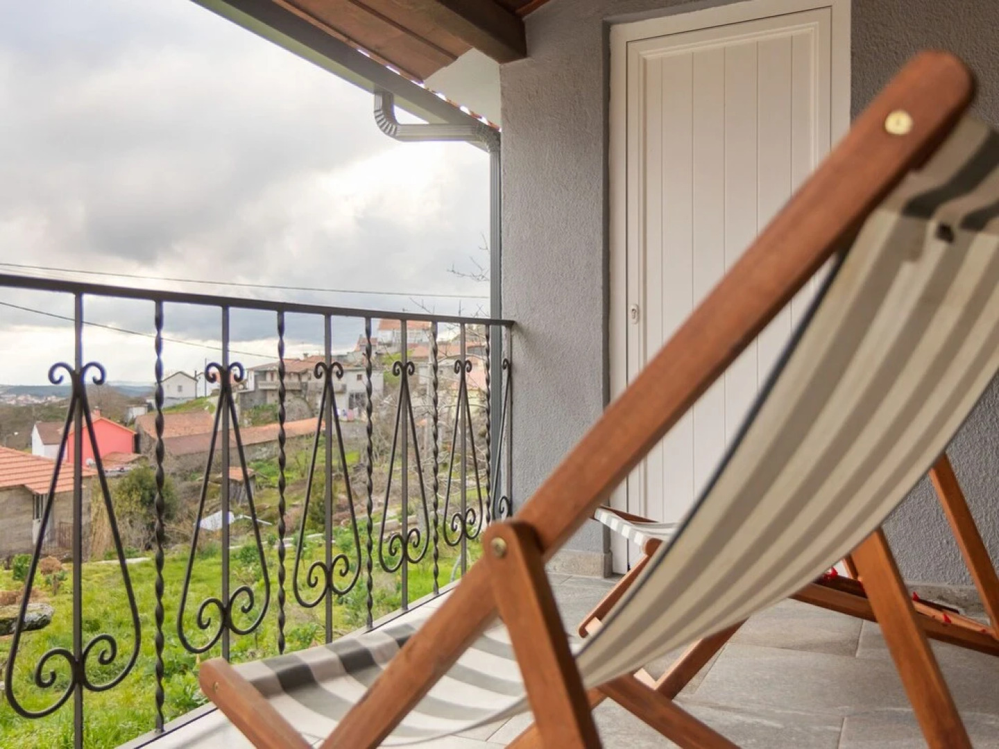 Countryside Mansion in Vale Abrigoso - Mezio with Patio