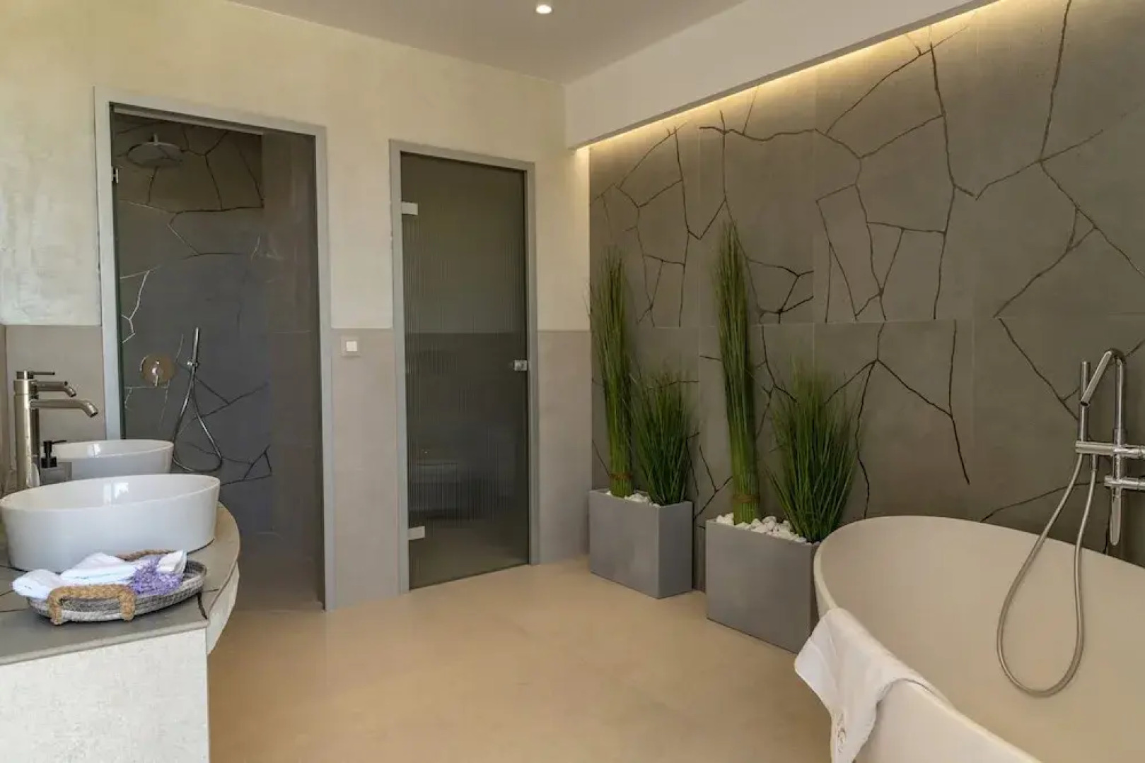 Luxurious Villa Selestine - With Private Pool